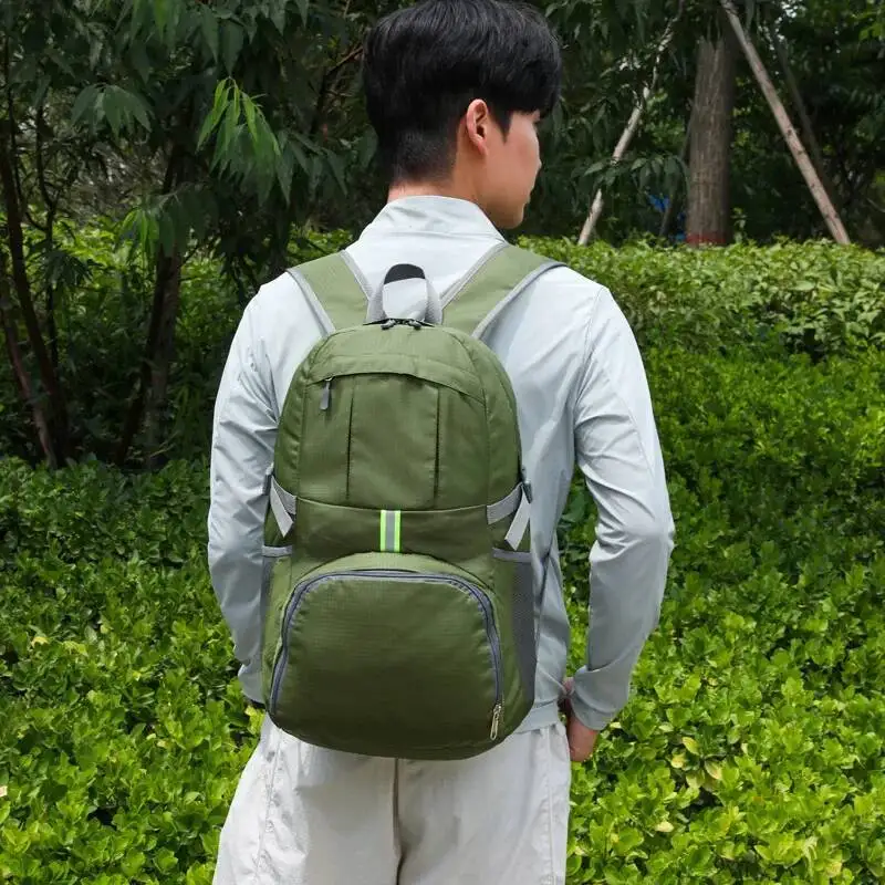 عارضة أزياء سعة كبيرة في الهواء الطلق حقيبة قابلة للطي المطبوعة كلمة حقيبة السفر حقيبة تسلق الجبال حقيبة ظهر قابلة للطي