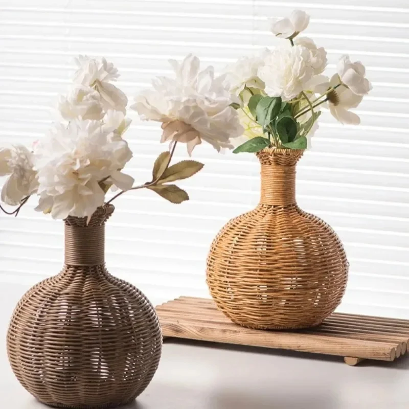 Handmade Woven Rattan-Look Vase – Elegant Living Room Decor, Vintage Small Vase for Dried Flowers, Creative Ornamental Vase