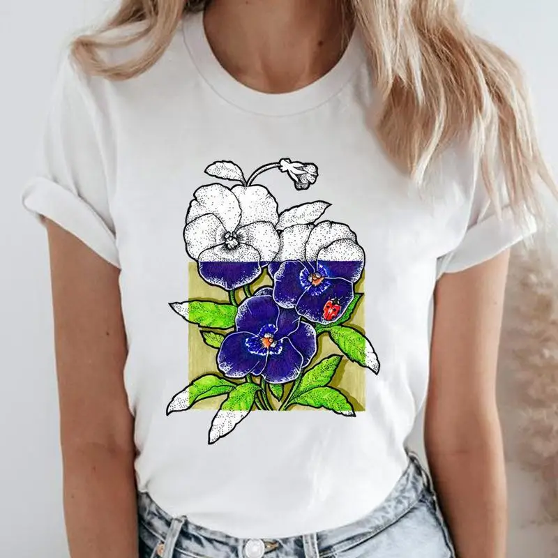 Women Pansy Flower Ladybug Print T‑Shirt, Retro Floral Insect Graphic Tees Casual Short Sleeve O‑Neck Summer Ladies Daily Tops