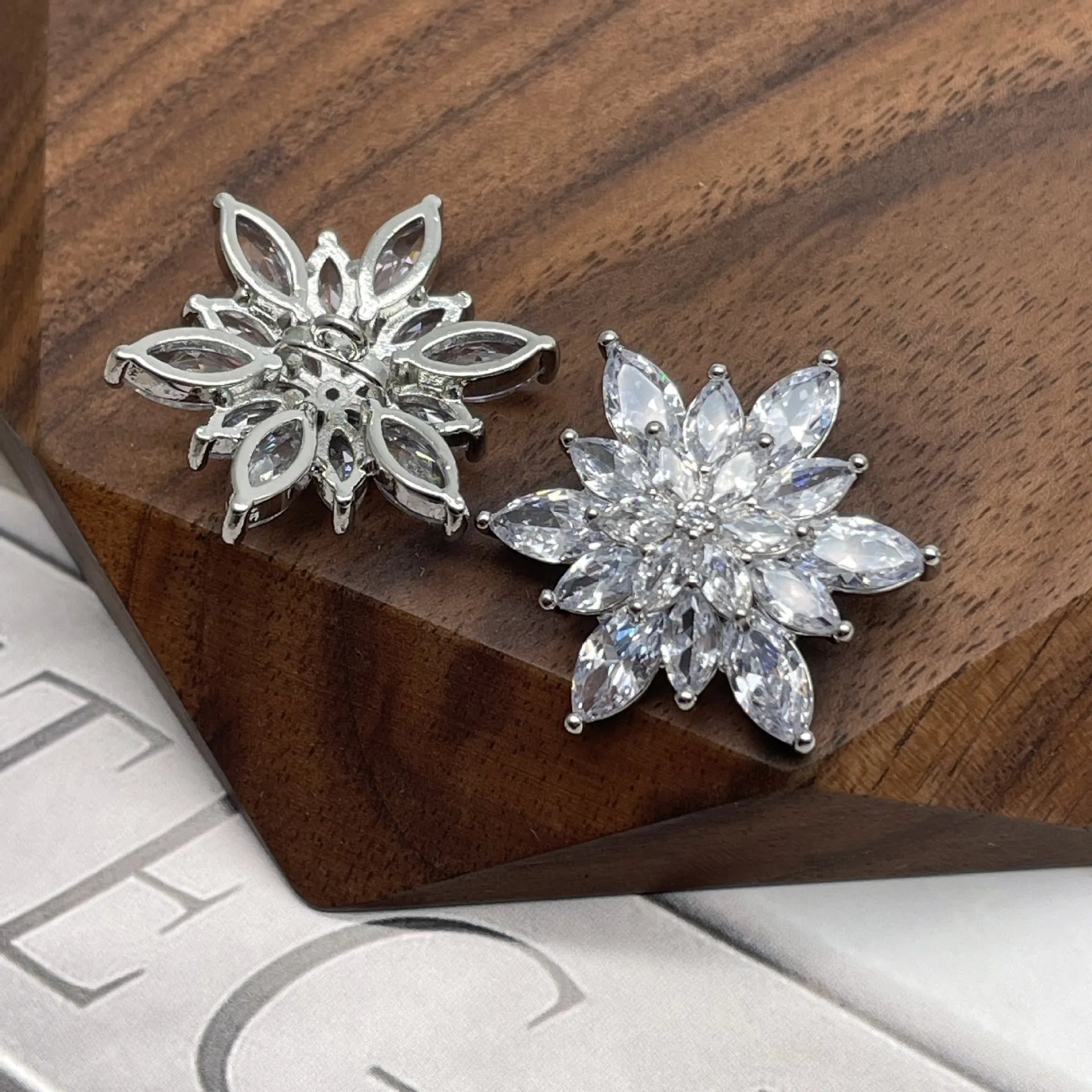 5 pièces tige pour vêtements pull chemise accessoire de couture mode cuivre flocon de neige cristal Zircon boutons