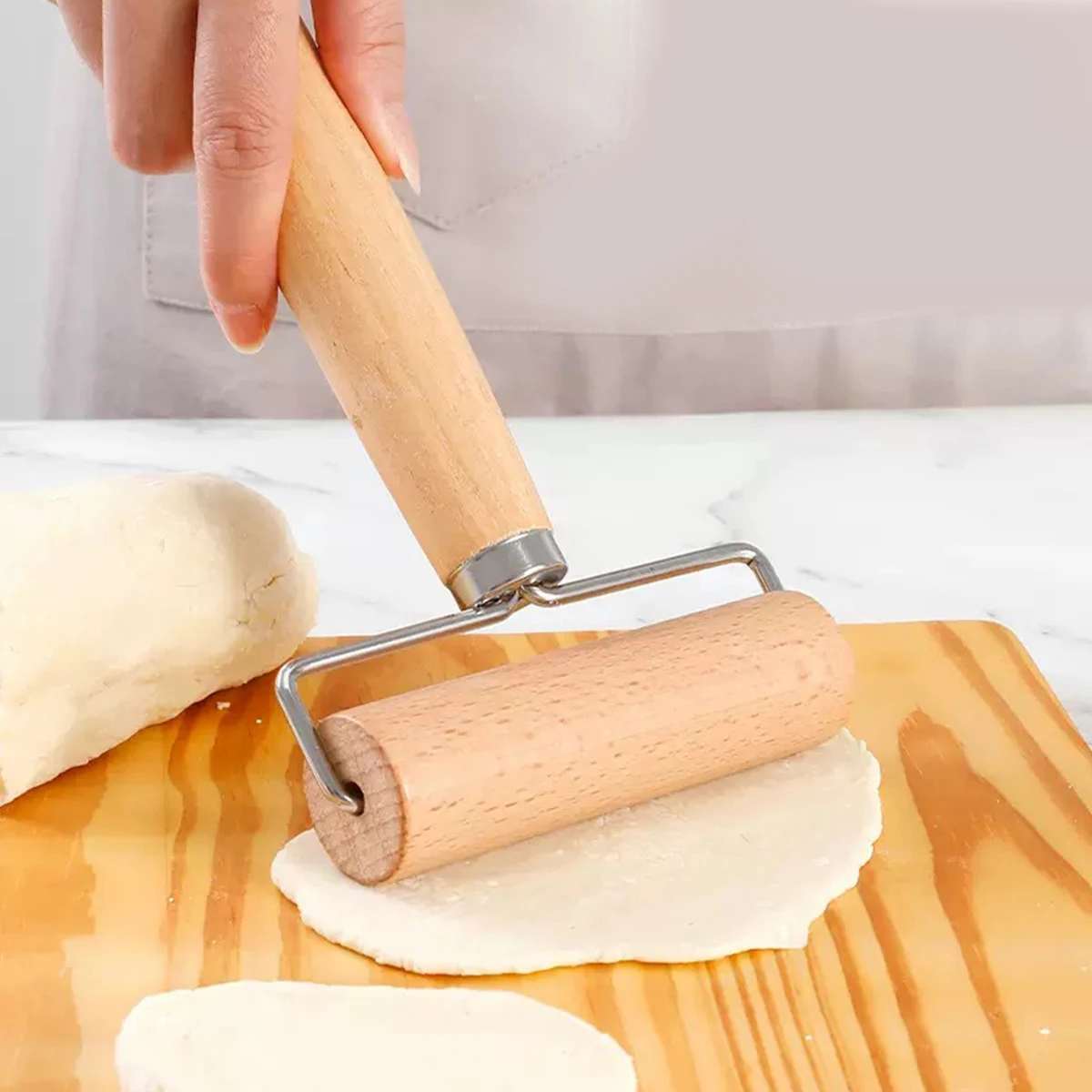 1PC Rolling pin; wooden baking; crushed nuts; pancakes; biscuits; kitchen utensils for baking cakes and pizza