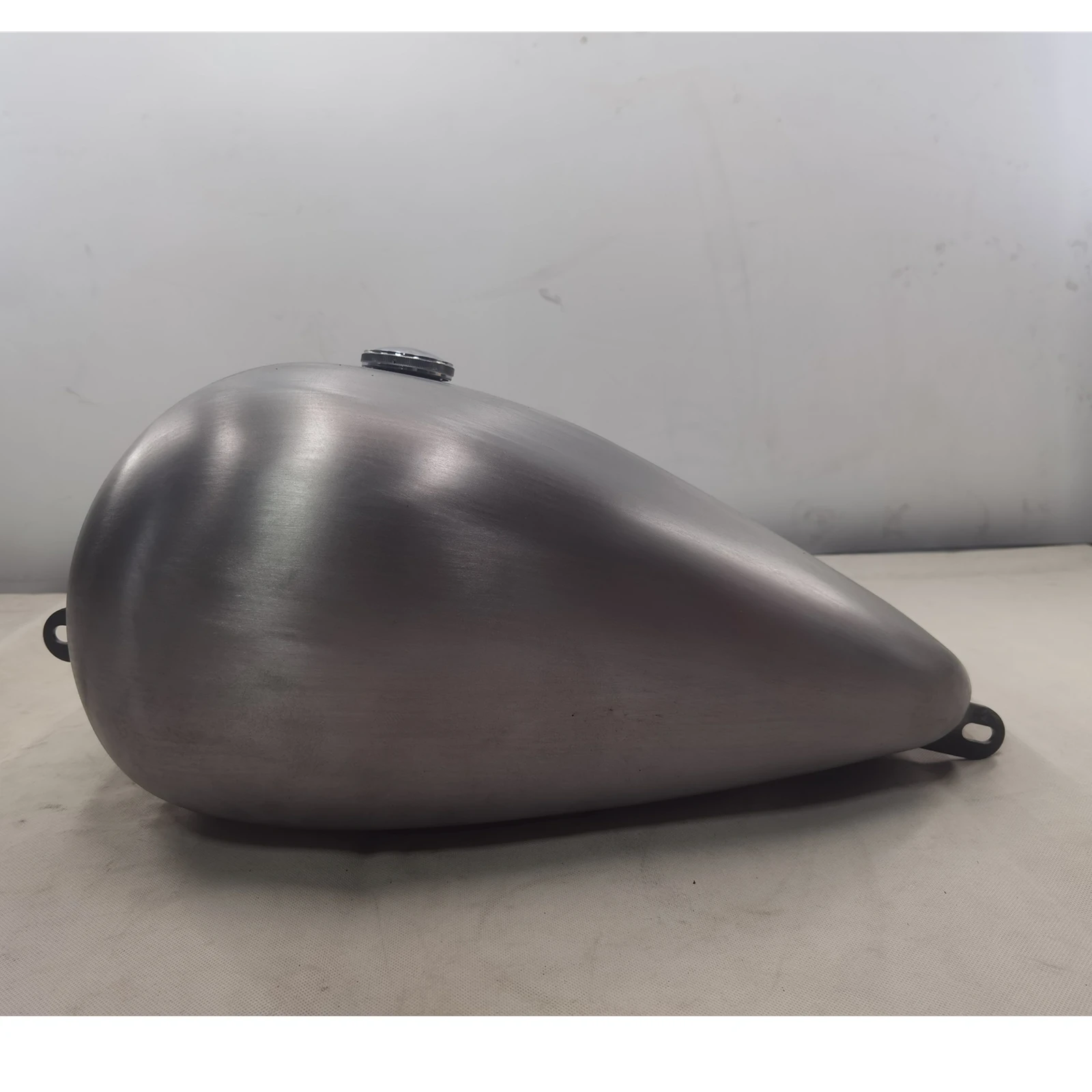 24L Petrol Fuel Tank for Softail Street Fighter M8 After 2018 Models