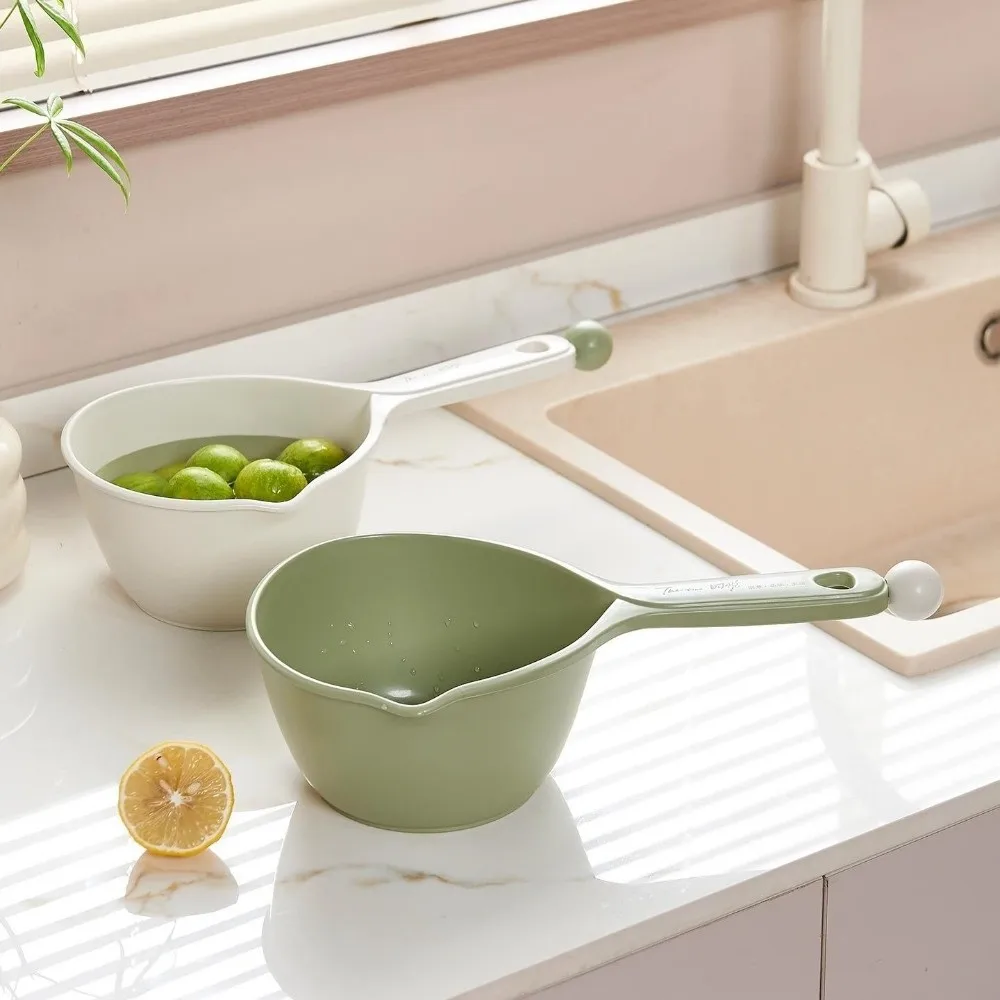 Durable Plastic Water Scoop Large Capacity Ergonomic Handle Kitchen Dipper Thickened Simple Water Ladle Bathroom