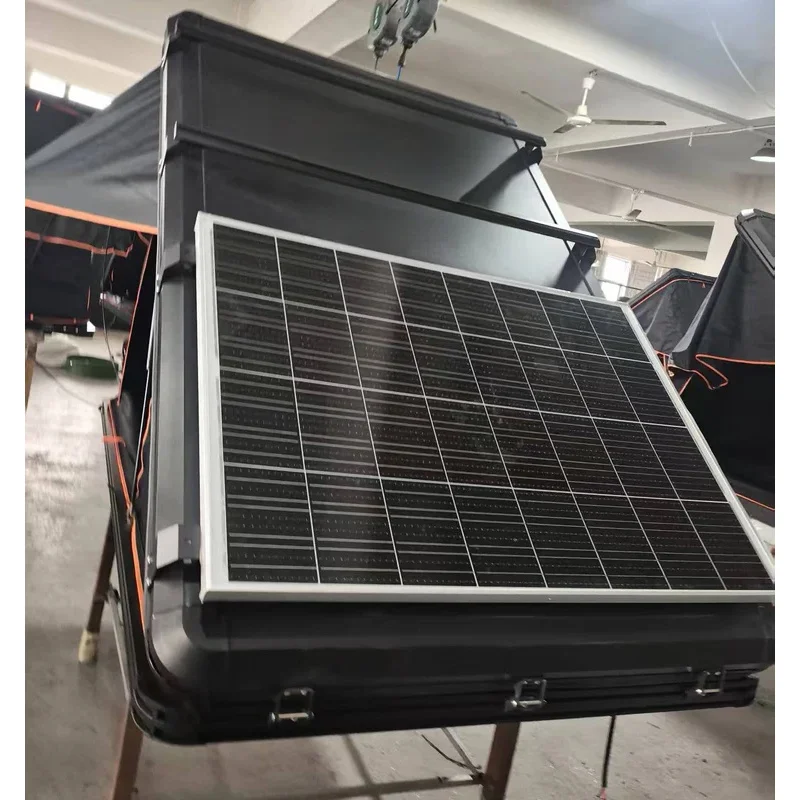 High Quality 4 Person Solar Aluminum Hard Shell Rooftop Tent, Triangle 4x4 Offroad Camping Roof Tent with Ladder