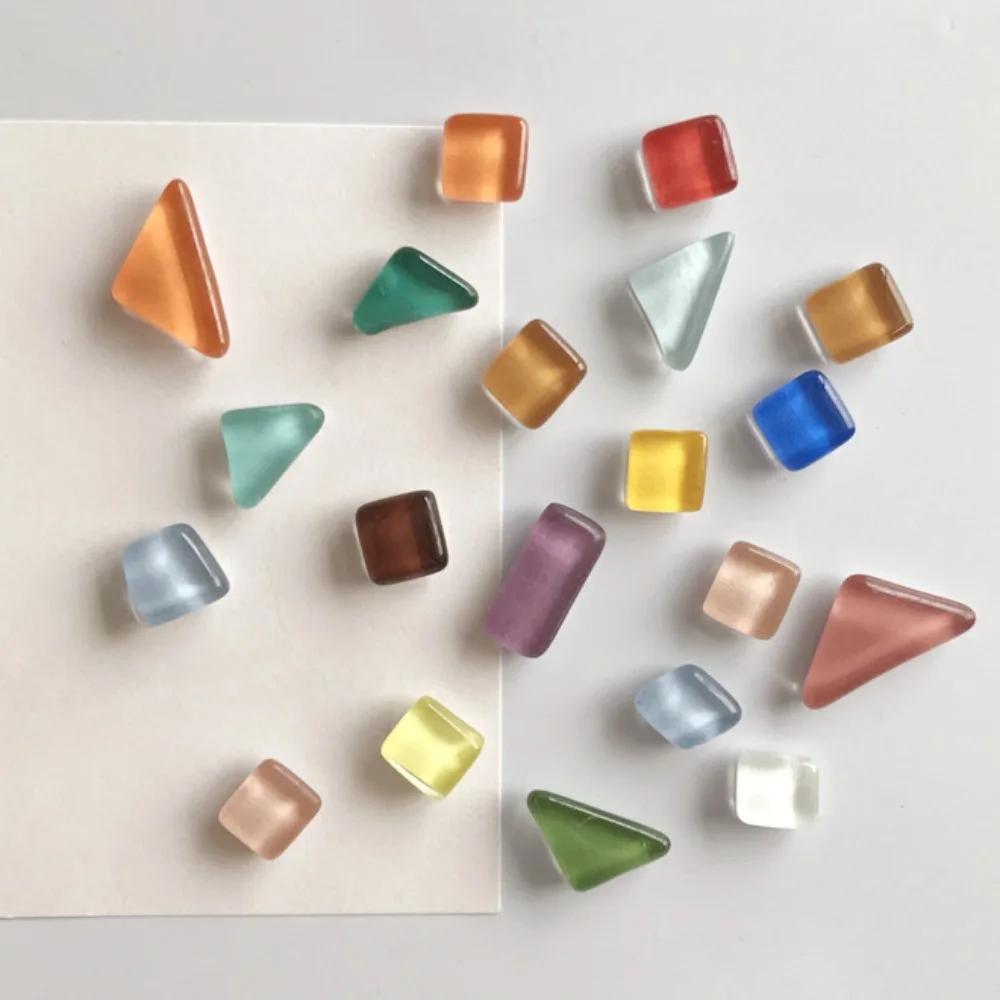 20pcs/1 סט מיני זכוכית יפה דמות לא סדירה מגנטים מגנטים משרדיים מגנטים משרדיים