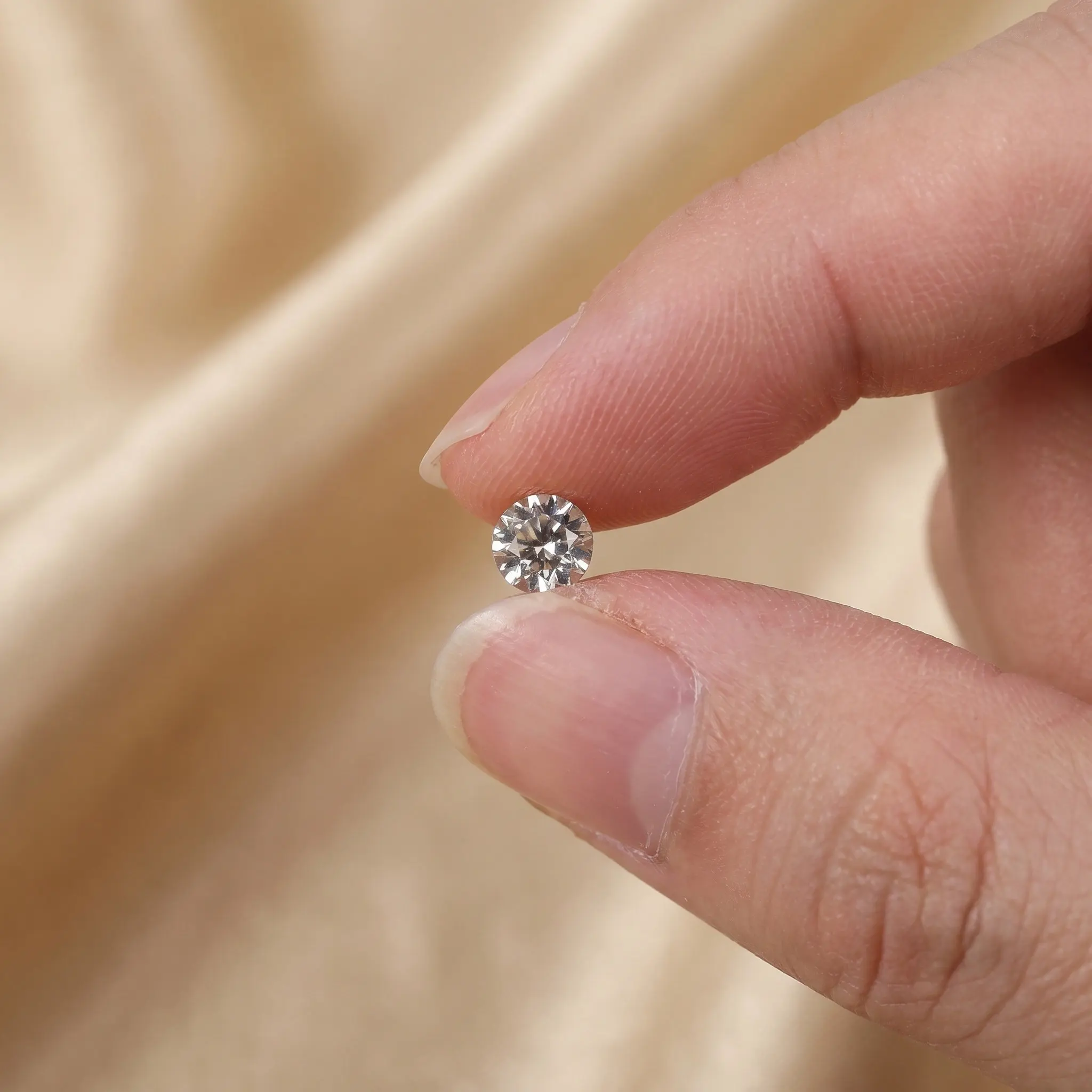 1000Pcs Mini Rhinestone Craft Accessories Flatback Crystals for Nail Art Manicure Acrylic Tips Wedding Table Decor Sparkly Beads