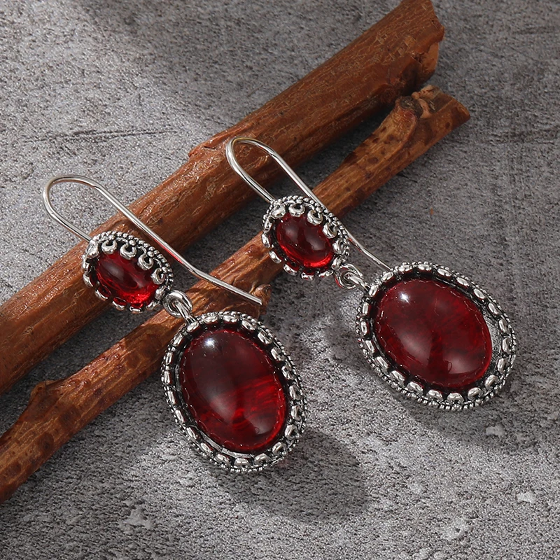 Vintage Inlaid Red Oval Stone Women Earring Classic Personality Ancient Silver Color Drop Earrings Wedding Party Jewelry Gifts