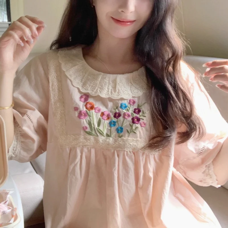 

Sweet Lace Patch O-neck Pull Sleeve Shirts Lolita Style Flower Embroidery Blouse Summer Loose Tops Mori Girl Young Women Clothes