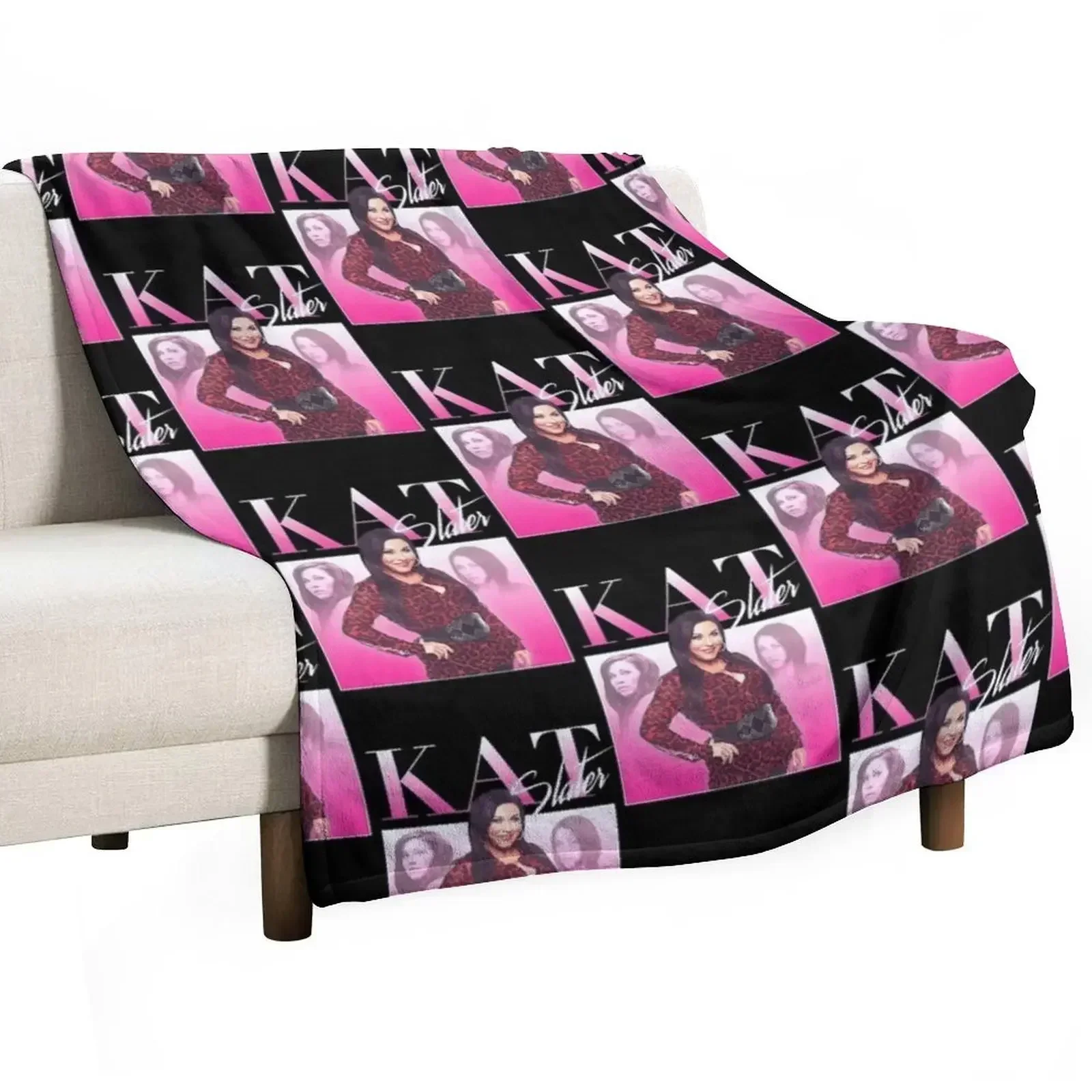 

kat slater Essential T-Shirt Throw Blanket Nap Cute Plaid Sofa Throw anime Blankets