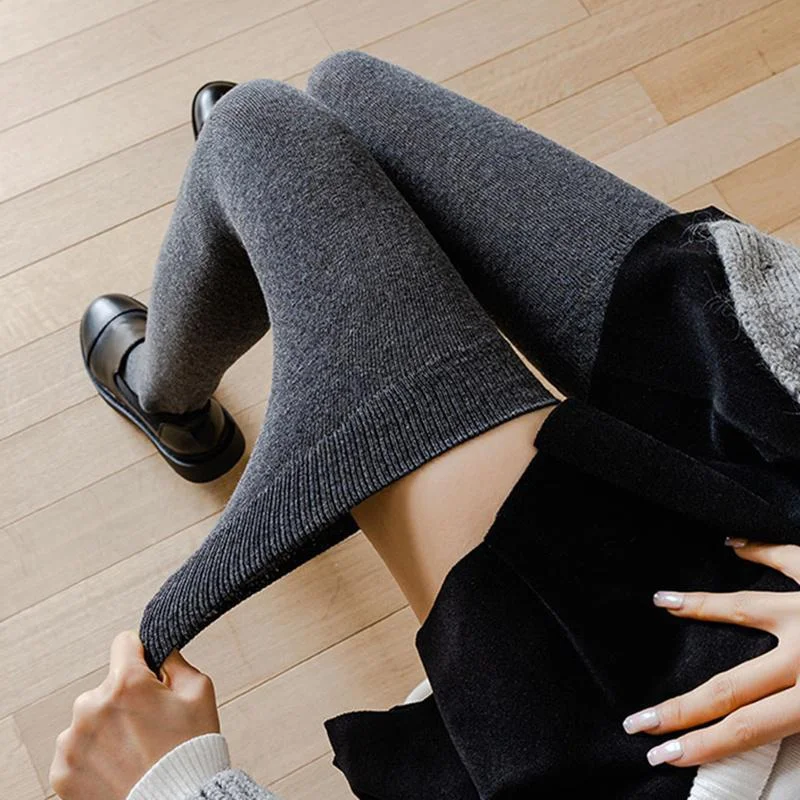 

Plus Size Over Knee Socks Comfortable Slimming Shaping Stockings Thigh High Sock Retro Stripe Fashion Socks for Women Big Legs