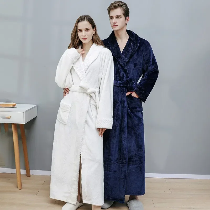 Weibliche Herbst und Winter Warme Lange Korallen Samt Dicken Paar Bad Bademäntel Männer Frauen Pyjamas Dusche Robe Bad Handtücher Für erwachsene