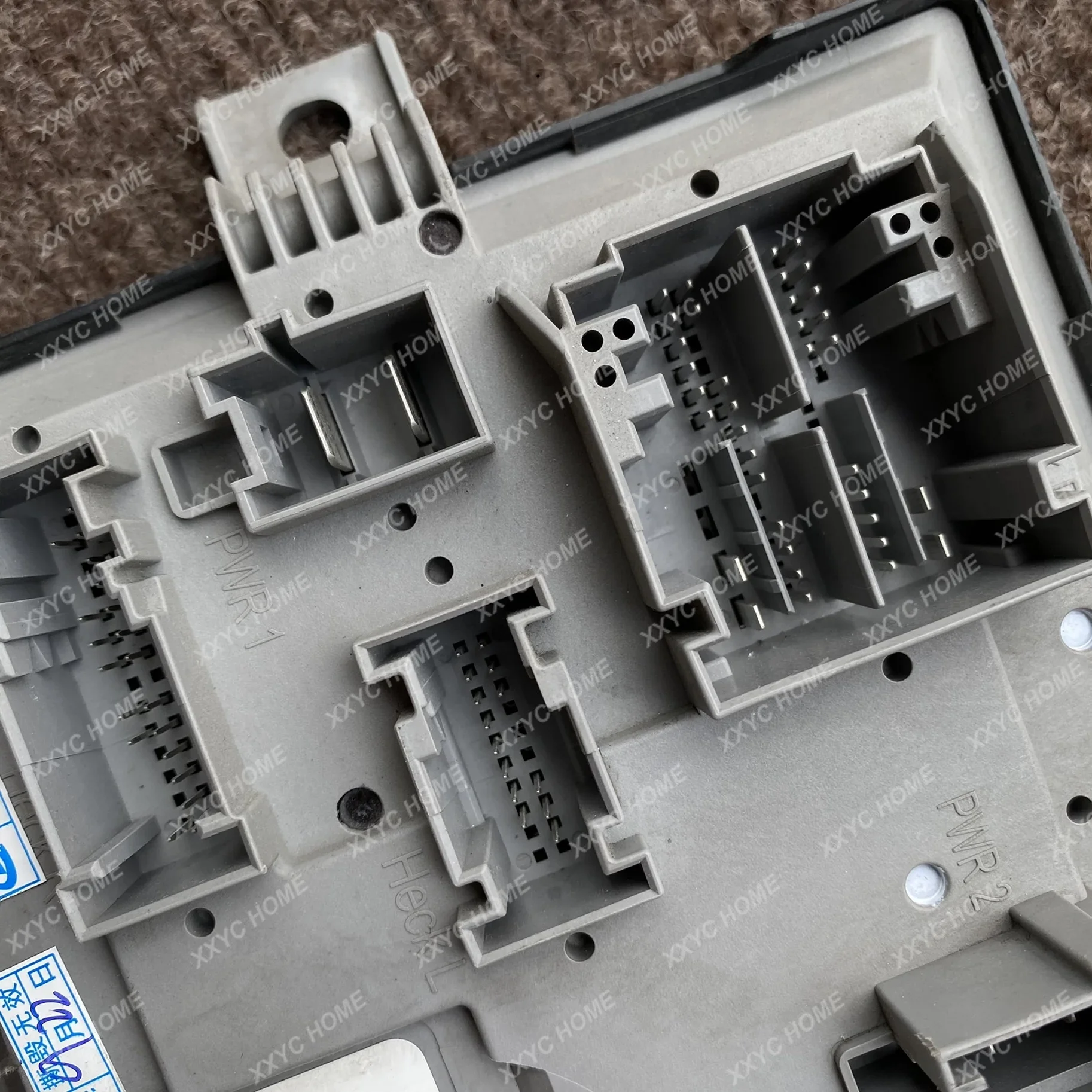 Applicable to C- Level E-Level S-Level Sam Module W213e260c200w205s300 Body Computer Fuse Box