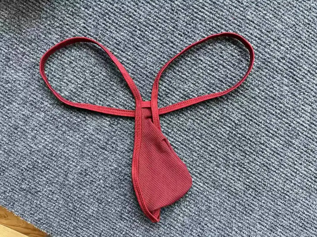 Mini Mesh Breathable Men\'s Sexy Thongs Thin Design Pure Desire Low Waist Men\'s Slim Waist Tight Combination Underwear