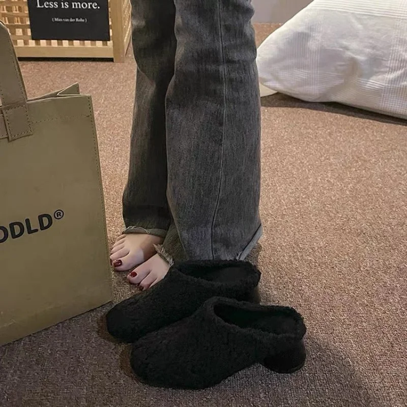 2025 Winter Fur Lambswool Heeled Slippers Woman Luxury Solid Color Horse Hair Round Toe Covered Toe Shoes Woman Casual Shoes