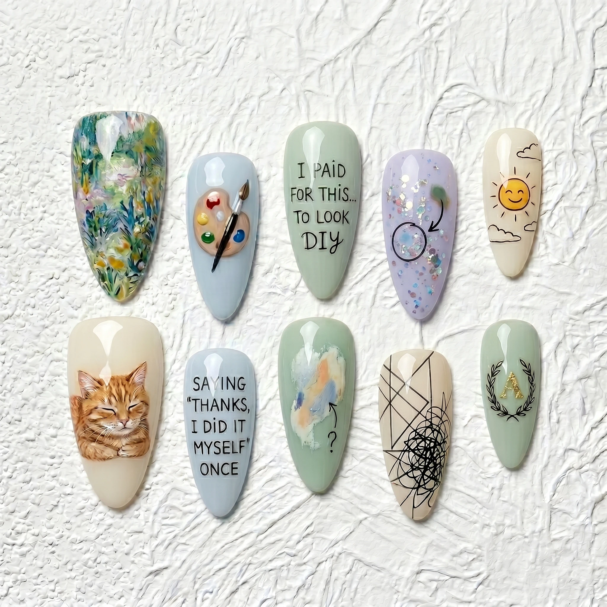 Ongles artificiels en amande faits à la main par un artisan, 10 pièces |   Palette de peinture chat, paillettes, monogramme, style artistique ludique pour usage quotidien