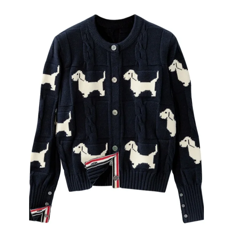 Autumn and winter thick high-quality round neck knitting cardigan puppy jacquard versatile Fried Dough Twists short sweater coat