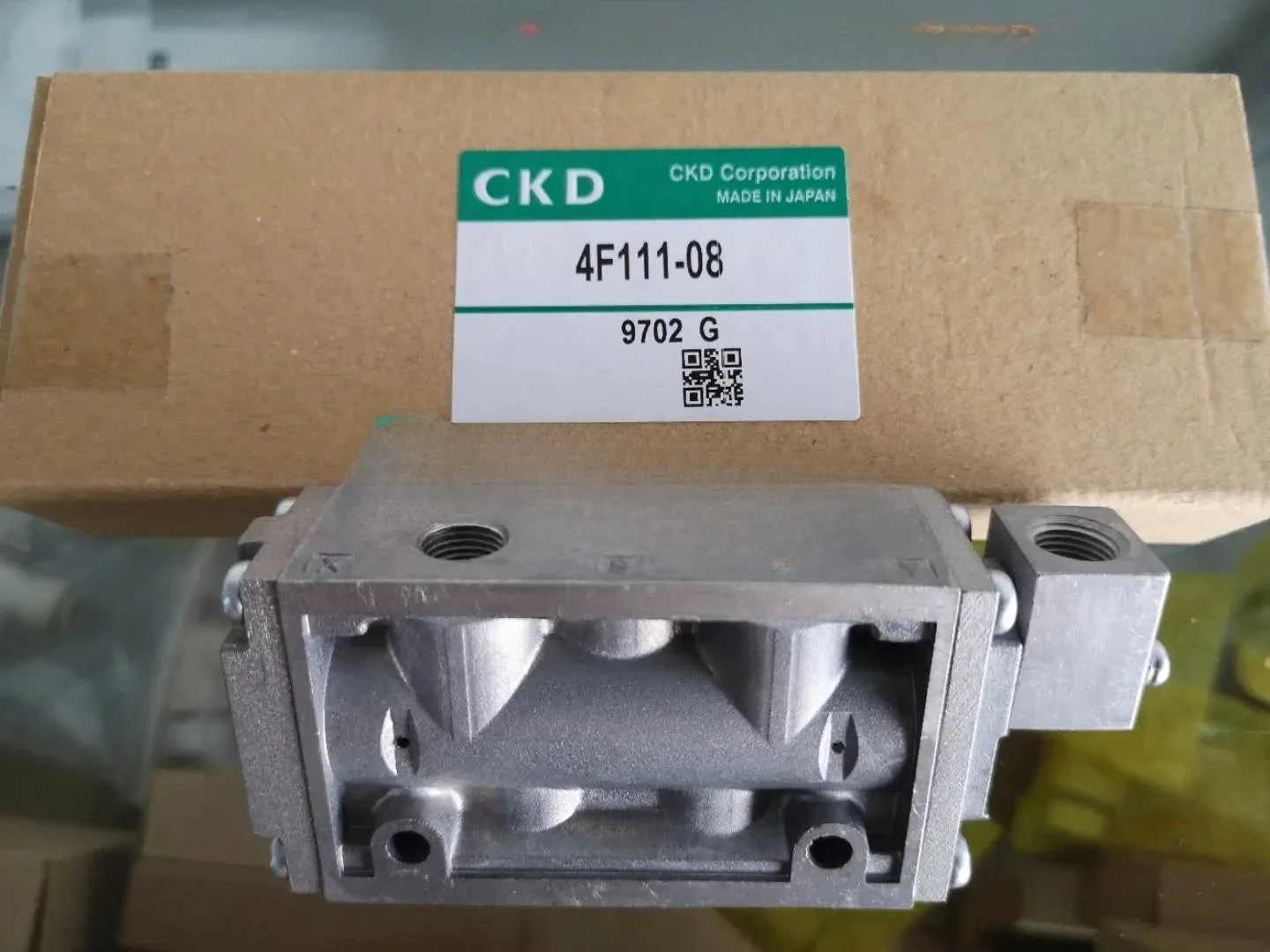 4F111-08 4F111-06 C…