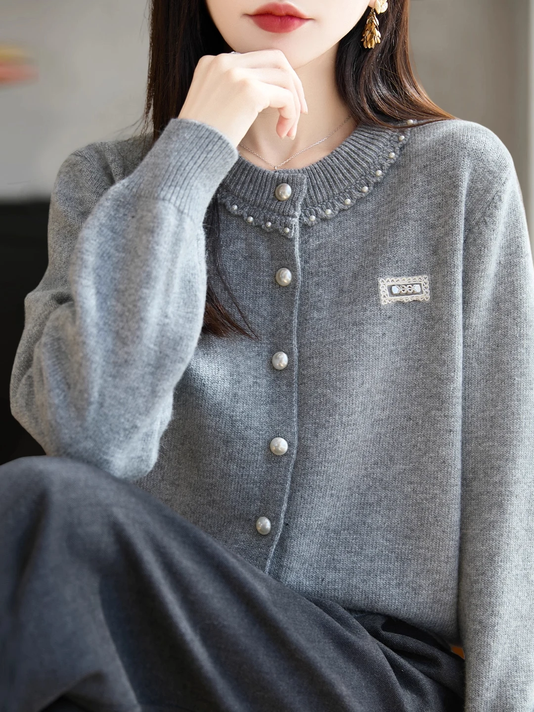

Модный вязаный кардиган-пальто для женщин с пуговицами-бусинами, элегантный повседневный свитер с длинными рукавами и круглым вырезом, стандартный крой