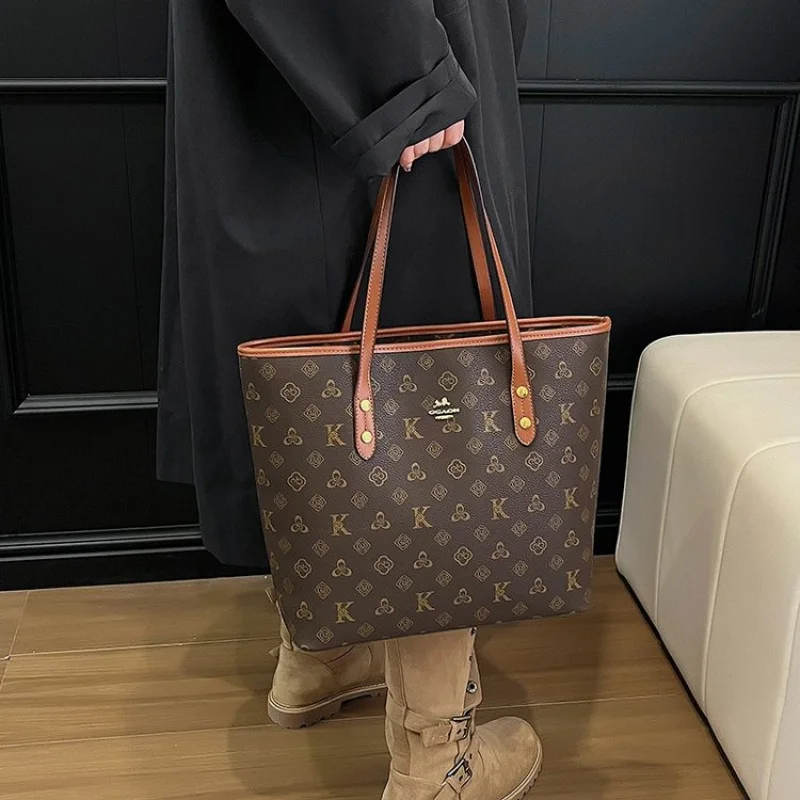 

Luxury Brand Famous Designer Ladies Handbag - Elegant Leather Tote Bag In Popular Classic Shoulder Style