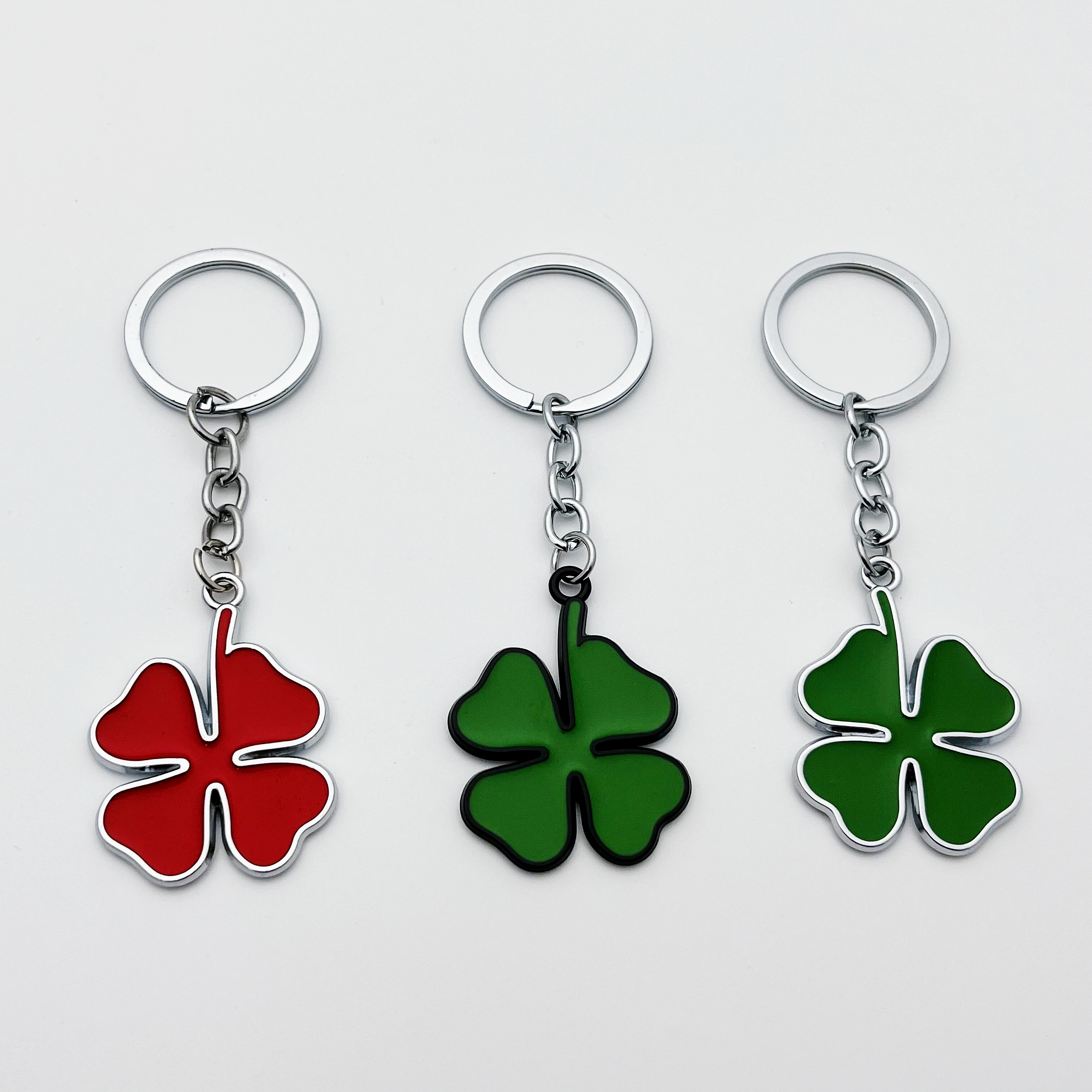 1pcs Metal Four-leaf Clover Badge Logo Keychain Keyrings ForAlfa Romeo Giulia 159 147 156 166 Stelvio Giulietta Mito Accessories