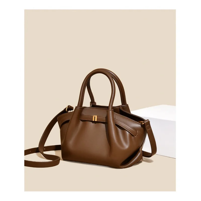 

Модная женская большая сумка из кожи с левенным принтом и модным парижским элегантным легким повседневным стилем ​