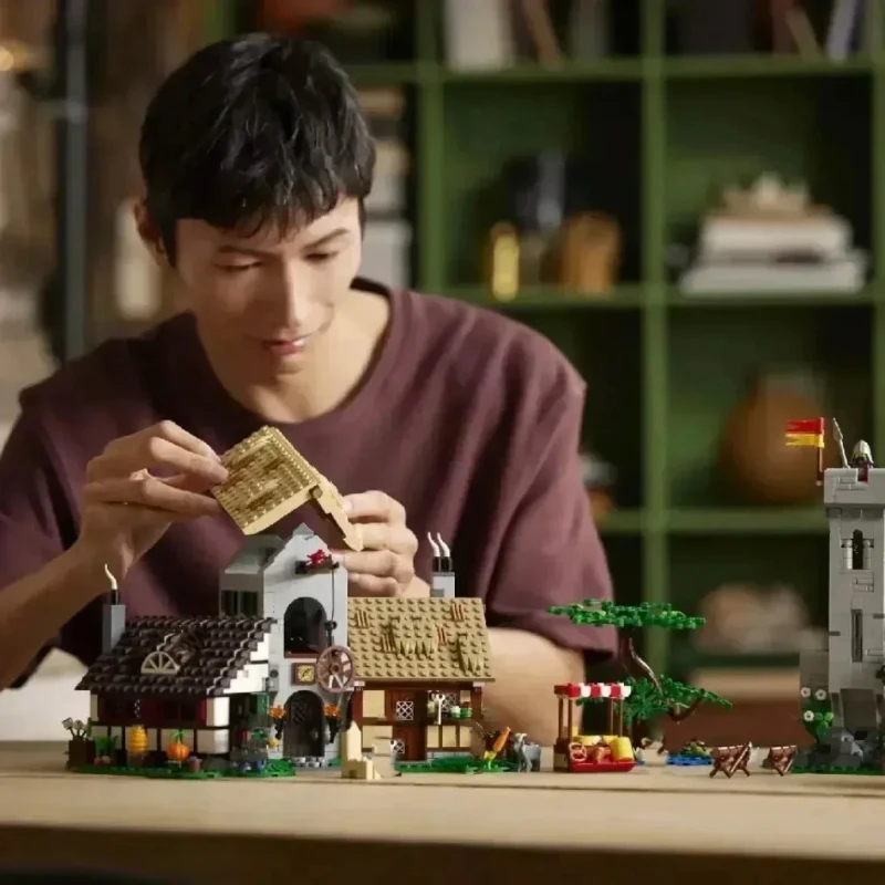 3304PCS Medieval Town Square Building Blocks Bricks European Architecture Toys Christmas Birthday Gifts