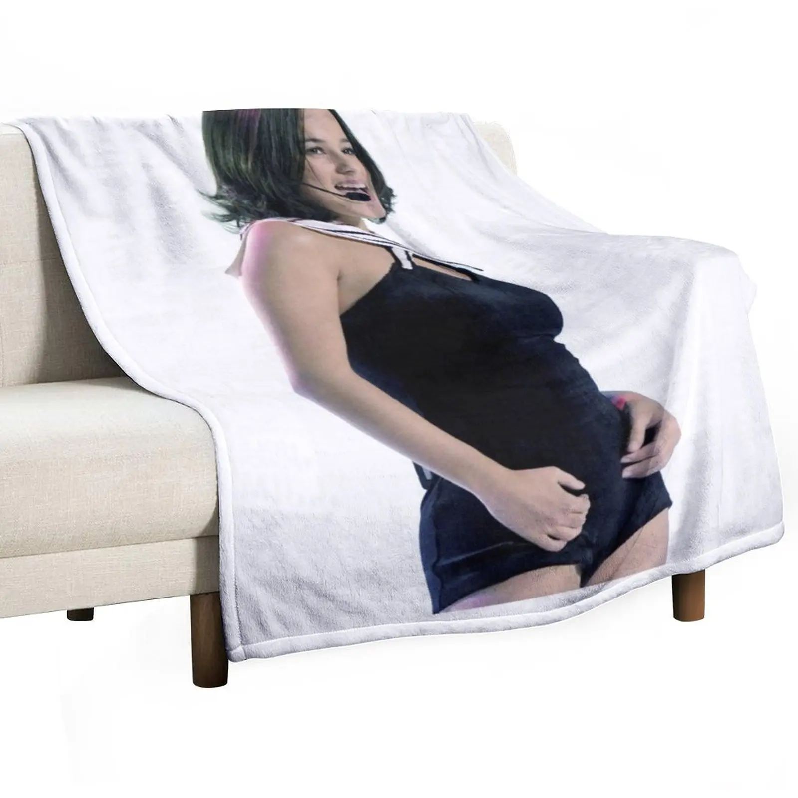 Alizee (V9) Throw B… - image