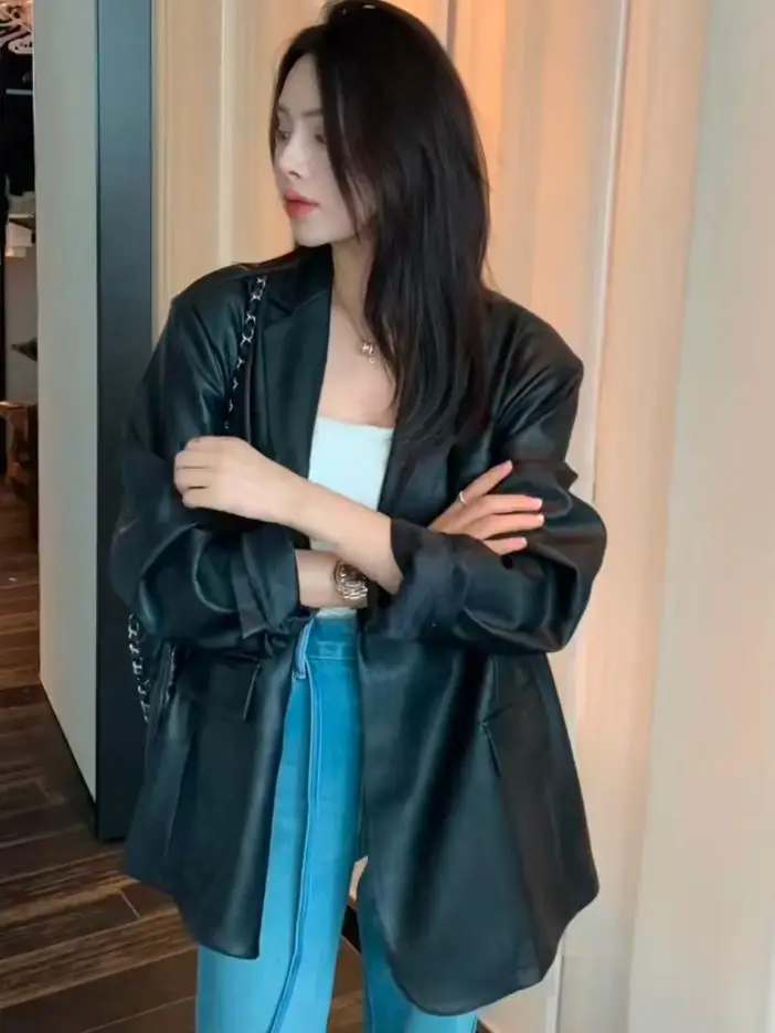 

Свободная женская куртка из протеиновой кожи в американском ретро-стиле, средней длины, повседневная верхняя одежда, пальто с длинными рукавами в стиле Li Yungui для поездок на работу