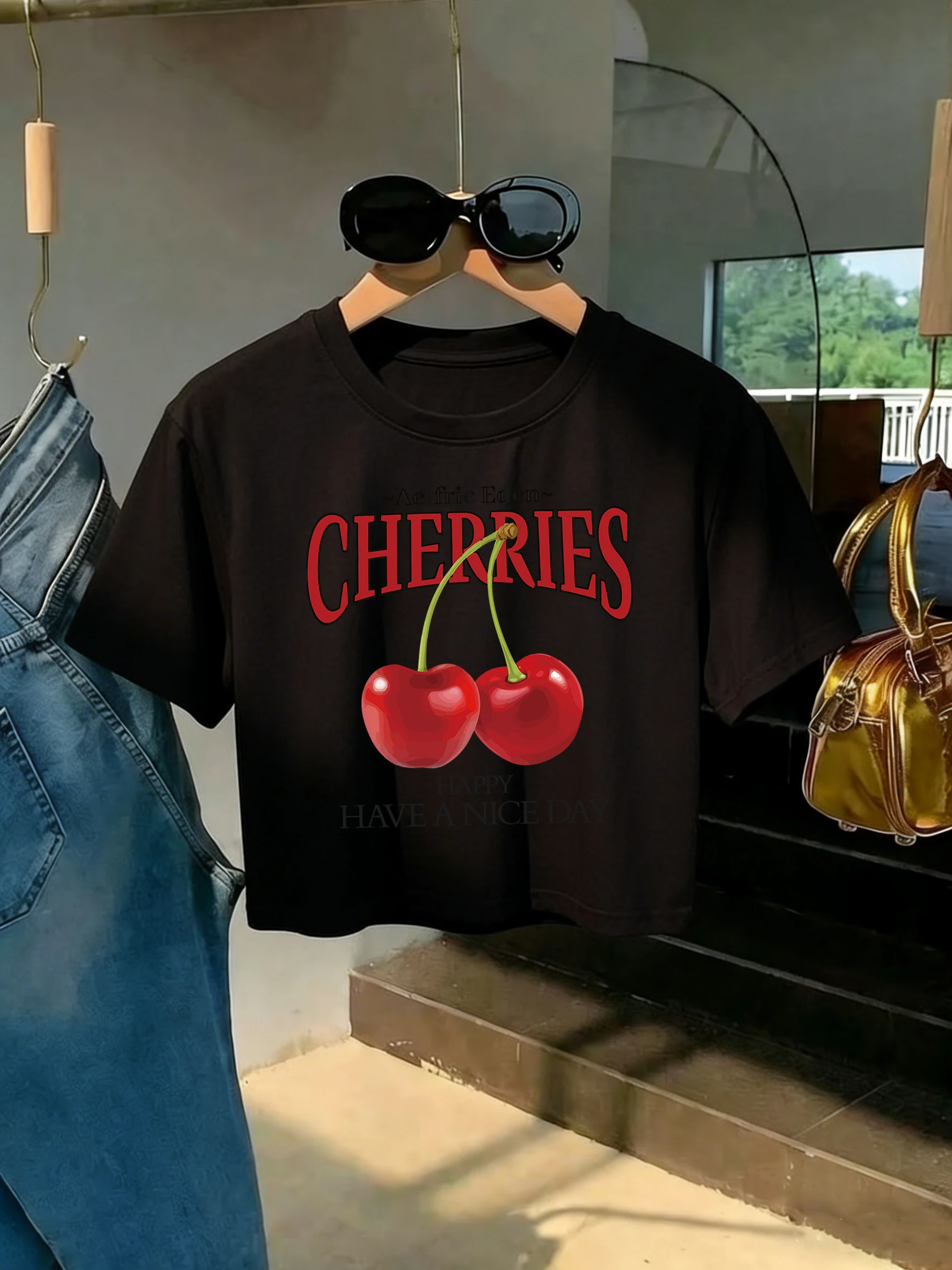 Kirschen Frucht Happy Have A Nice Day Aufdruck Damen Crop T-Shirt Y2K O-Ausschnitt T-Shirt Sommer Hip Hop Tops Übergroße Baumwoll-Sportbekleidung