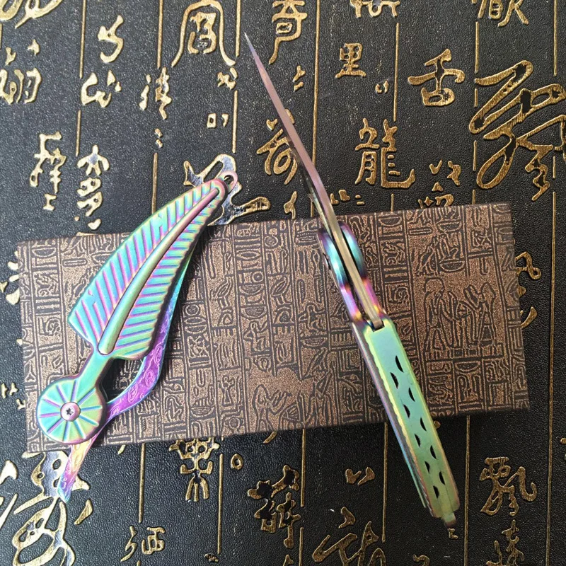 Sharp Knife Damascus Steel Folding Knife Portable Creative Leaf Shape Knife Fade Color Carved  Outdoor Pocket Knife Tactical