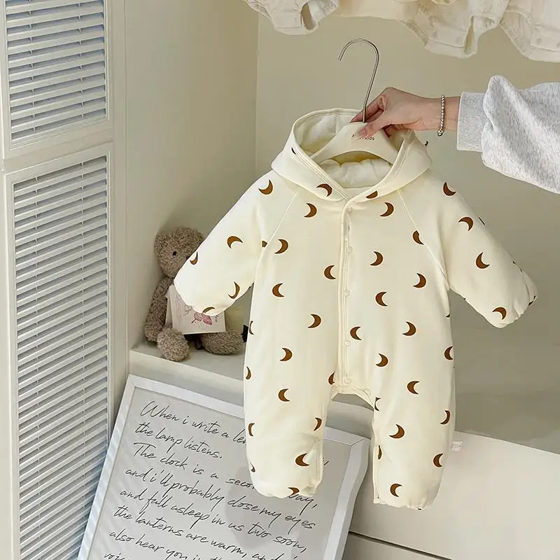 

Baby Winter Padded Jumpsuit Hooded Romper Outfit Warm Thickened Cotton Coat Boys Girls Suitable for -5 To 6 Degrees Celsius