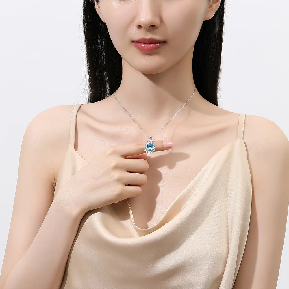 

S925 Women's Ring Versatile Simple Floral Colored Gemstone Pendant