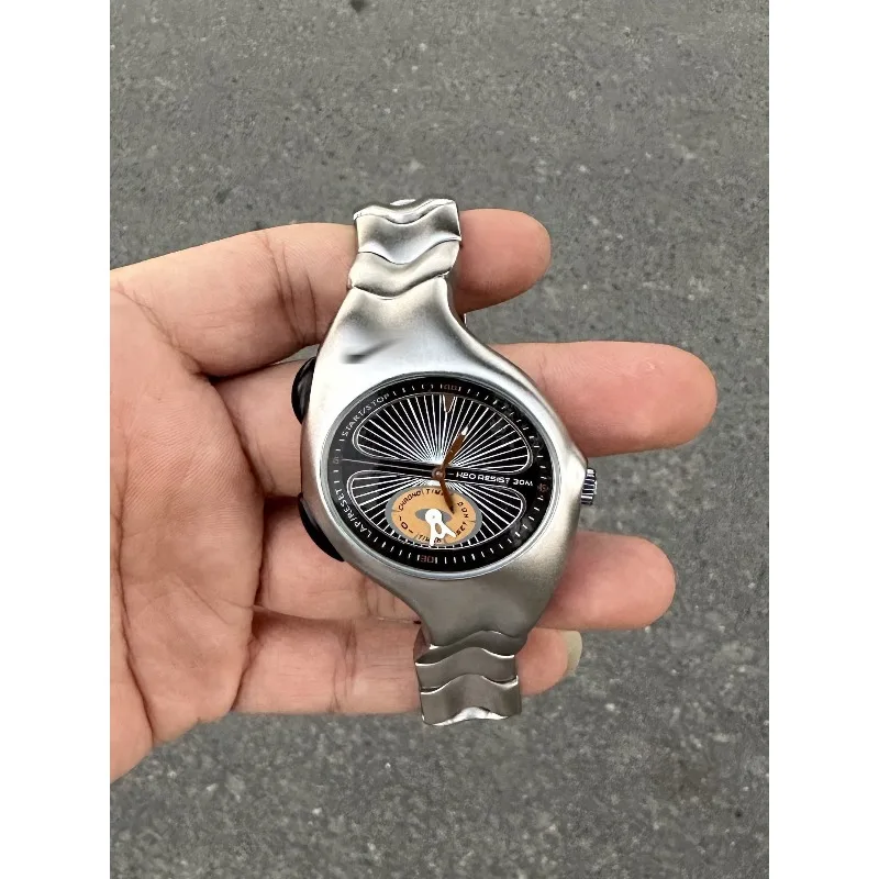 Royi Store Original Alien Twisted Retro Non-Mechanical Fashion Design