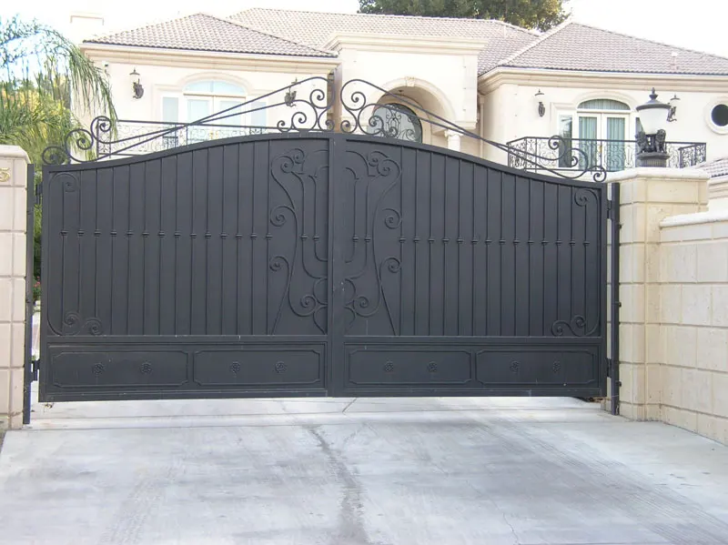 Custom Or Standard New Design Iron Gate Modern Iron Pipe Gate Design Wrought Iron Gate