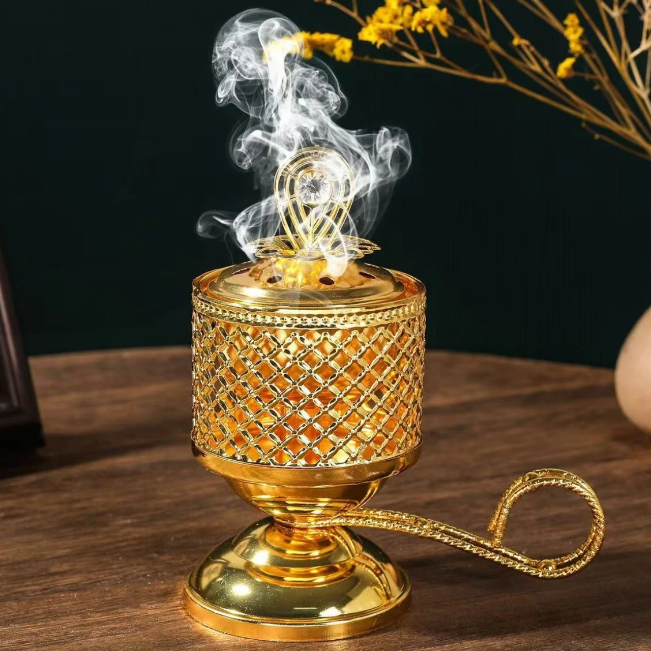 

Middle Eastern Arabic Golden Incense Burner,Luxury Incense Burner Classic Vintage Home Decor Incense Burner Desktop Decorative