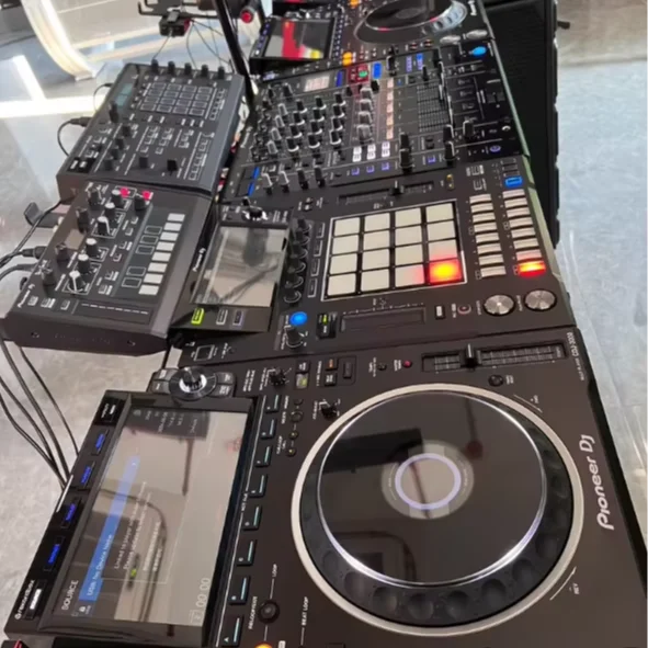 Pioneer DJ Turntable, CDJ-3000, Used, Equipped with High-performance Components to Ensure Excellent Sound Quality and Durability