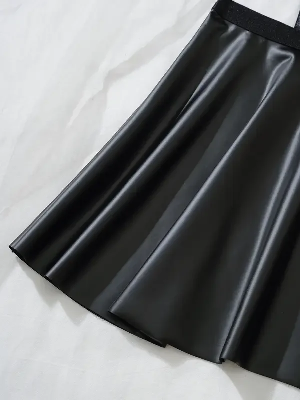 جديد أزياء المرأة مثير حمالات الصدر والتنانير مجموعة جلدية قابل للتعديل حزام الكتف الملابس الداخلية تنفس المثيرة الملابس الداخلية كشكش تنورة