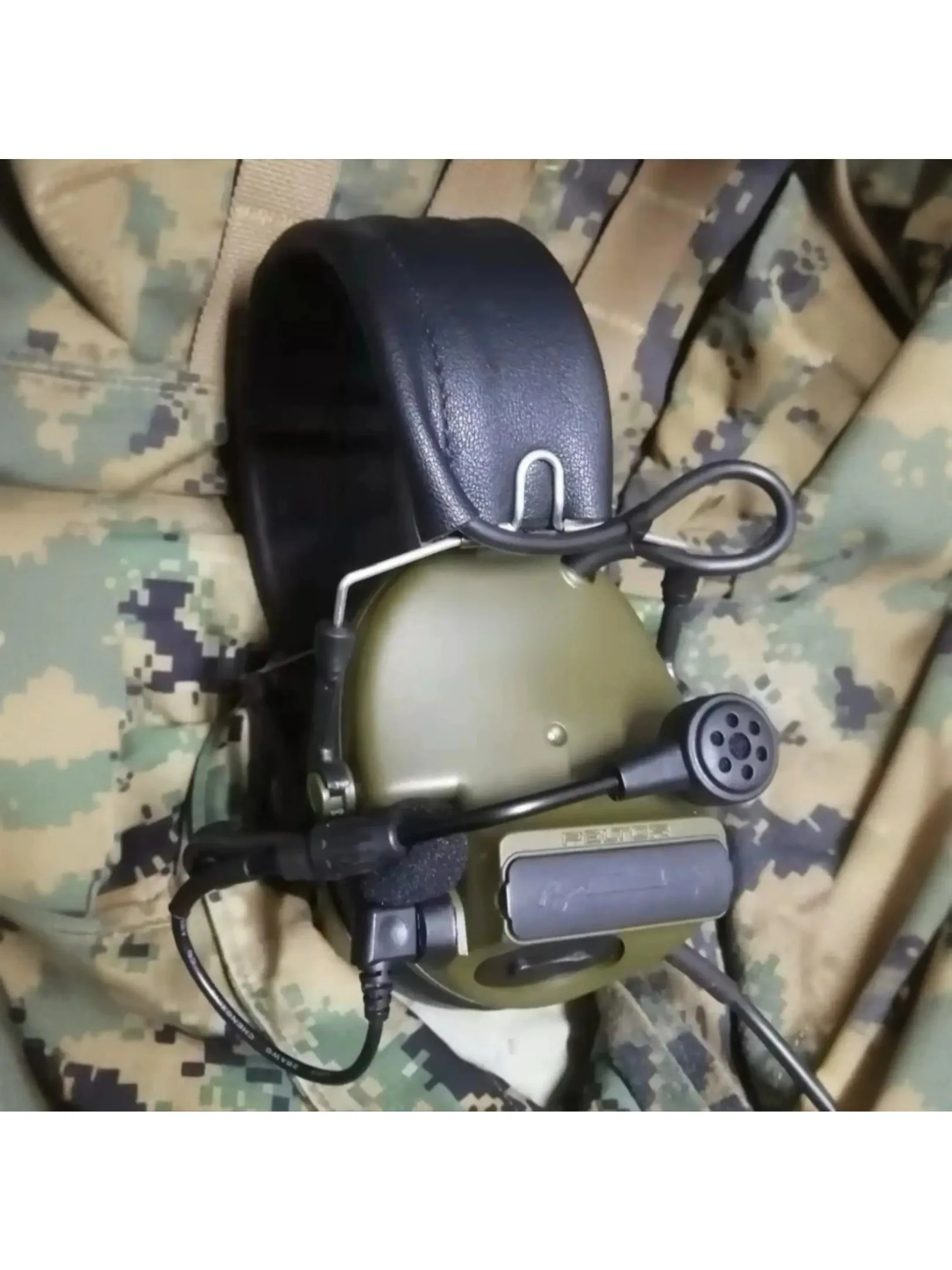 XPI VI PELTOR C6 C5 Lärmschutzkopfhörer (mit 3M-Seitenetikett) sind auf Lager.