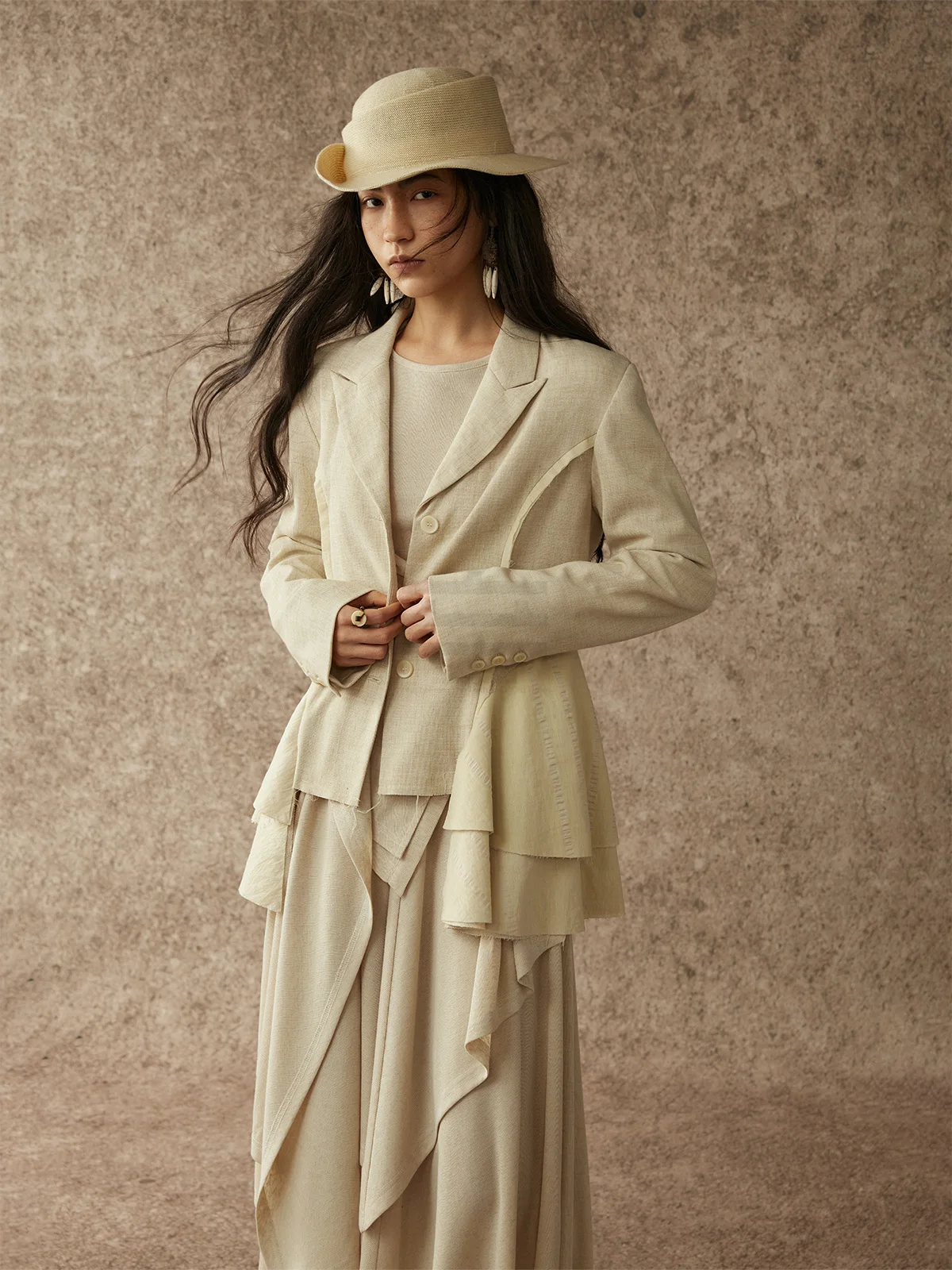 

alpa Lew Cotton Linen Blend Suit with Lace Hem Structure Women's Stand Fit Long Sve Single Button Closure Spring War...