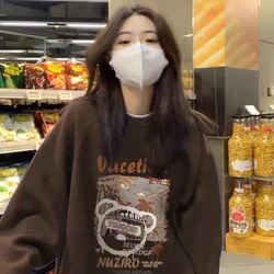 Cartoon Bear Letter Printing Crewneck Brown Sweatshirt Fleece-lined Autumn and Winter Casual Pullover Top for Men and Women