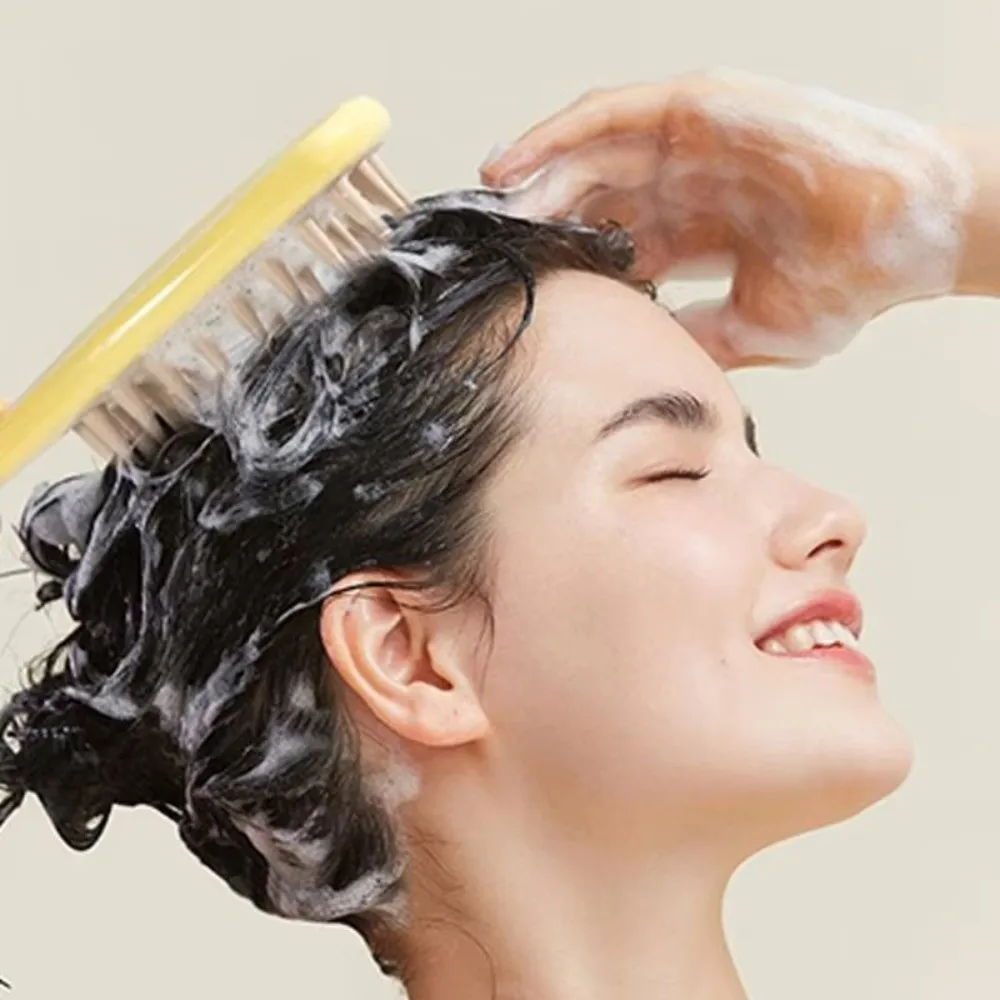 Universal Long Handle Shampoo Brush Scalp Care Silicone Scalp Massage Brush Multifunctional Itching Relief Shampoo Comb