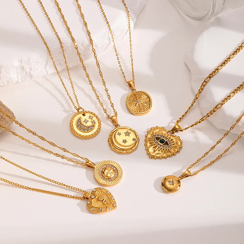 

18K Gold Plated Stainless Steel Star Moon Pendant Necklace Unique Personality Design Fashion Jewelry Accessory