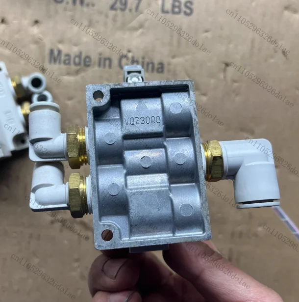 1pcs Solenoid valve VQZ3151-5M1 Test OK
