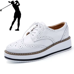 Sapatos de golfe brancos casuais para mulheres, Luxuoso Outdoor Grass Walking Sports Shoes, Elegante Flat Golf Shoes