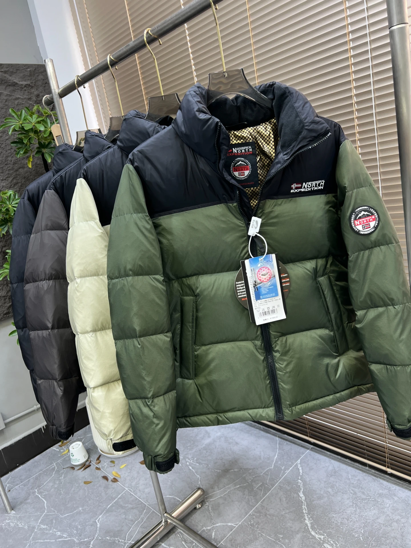 

Nordic Outdoor Legend High Puffin aphene down Jaet Мужская зимняя антихолодная верхняя одежда Pampa & Brand Warmth Thiened
