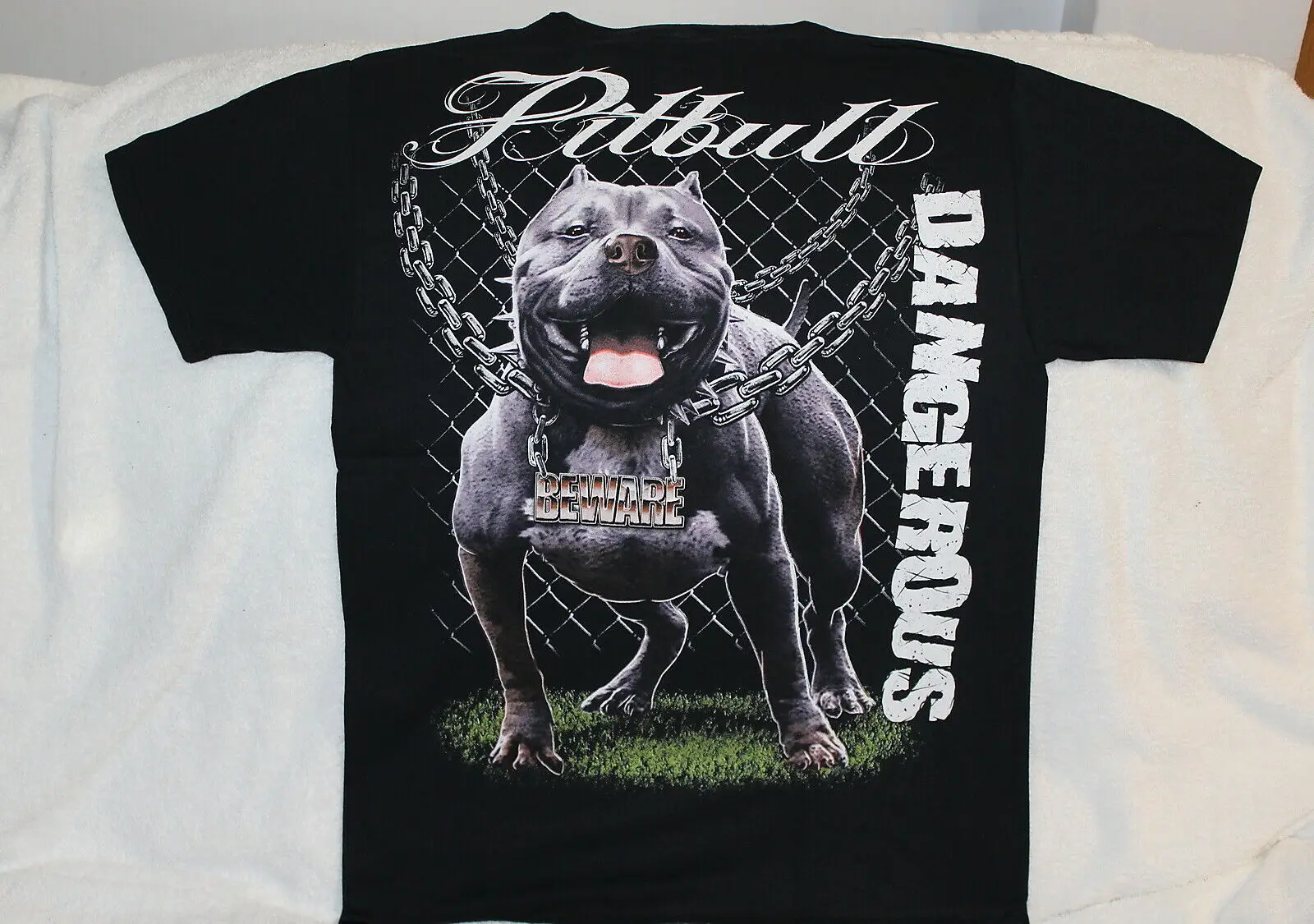 PITBULL TERRIER BEWARE DANGEROUS CHAIN FENCE T-SHIRT