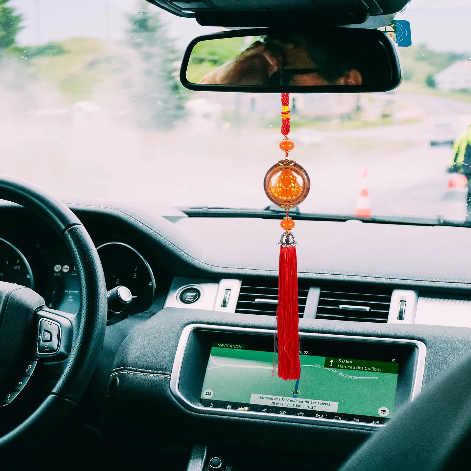 

Car Hanging Decoration Maitreya Buddha Sculpture Exquisite Guanyin Design Fengshui Good Luck Gift Car Hanging Decoration