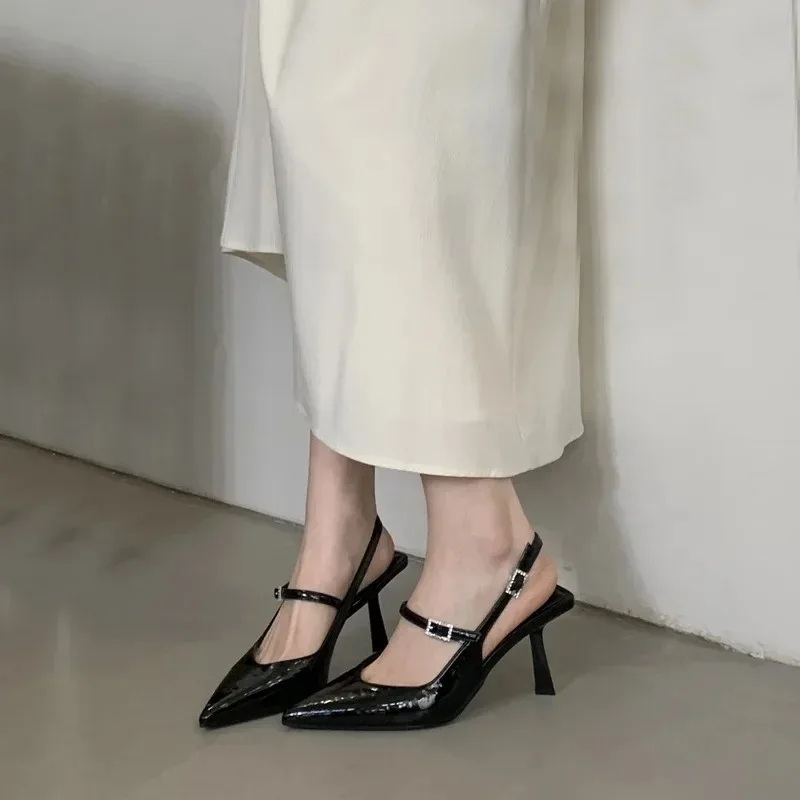 

Французские бархатные женские туфли на высоком каблуке, весна-лето, новые сандалии с открытой спиной и острым носком, туфли на тонком каблуке, корейский стиль