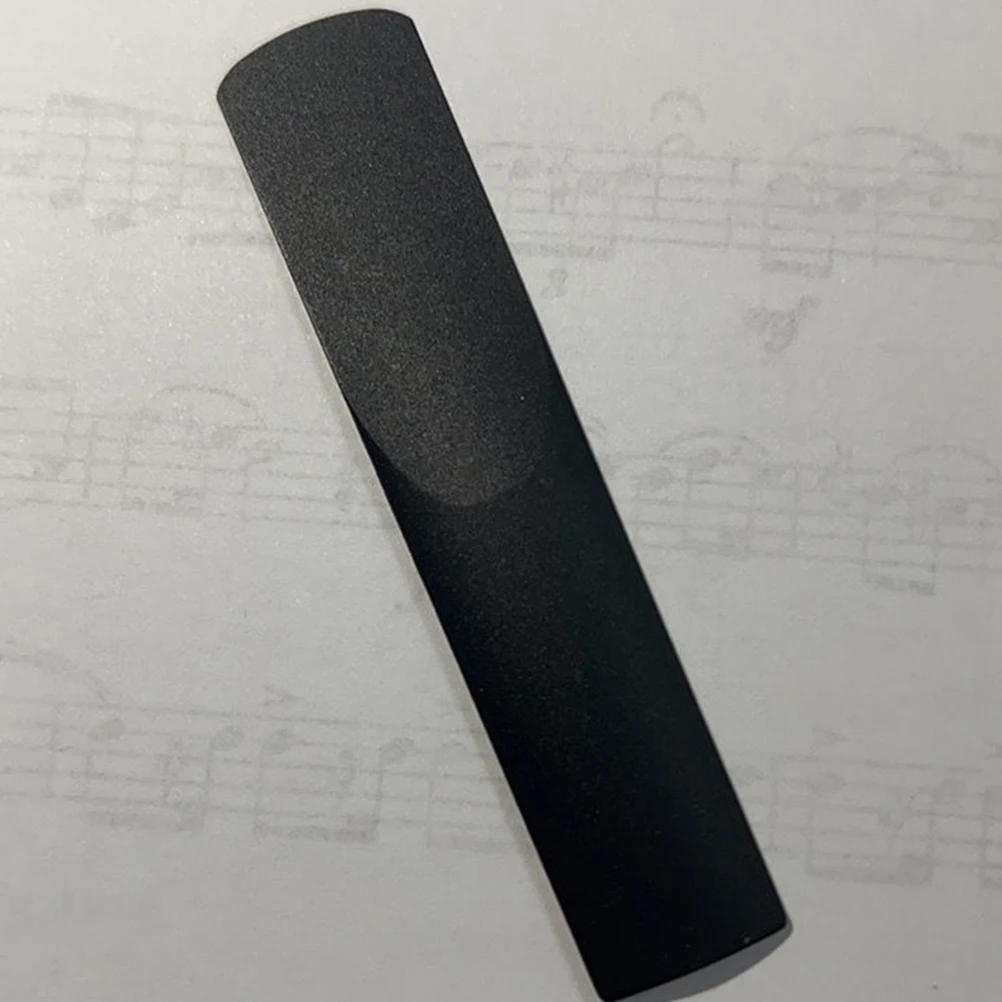 

3Pcs Black Resin Sax Reeds Traditional Style Precision Made for Reliable Playability Suitable for All Skill Levels