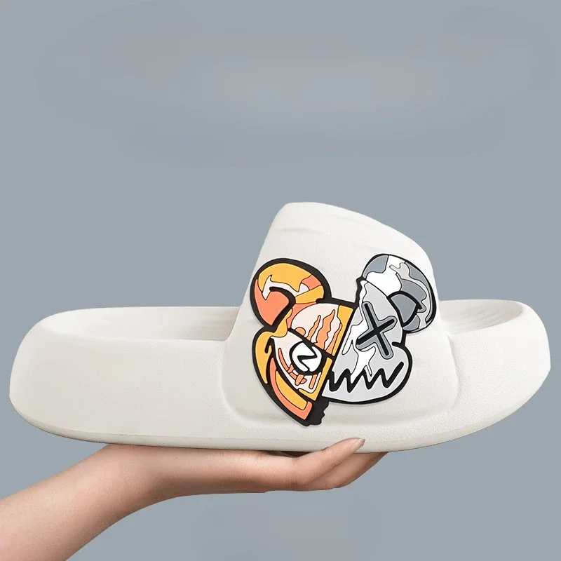 2024 Men's Slippers Cool Bear Stickers Thick-soled Soft Women's Sandals Bathroom Beach Indoor Outdoor Men's Slippers Non-slip